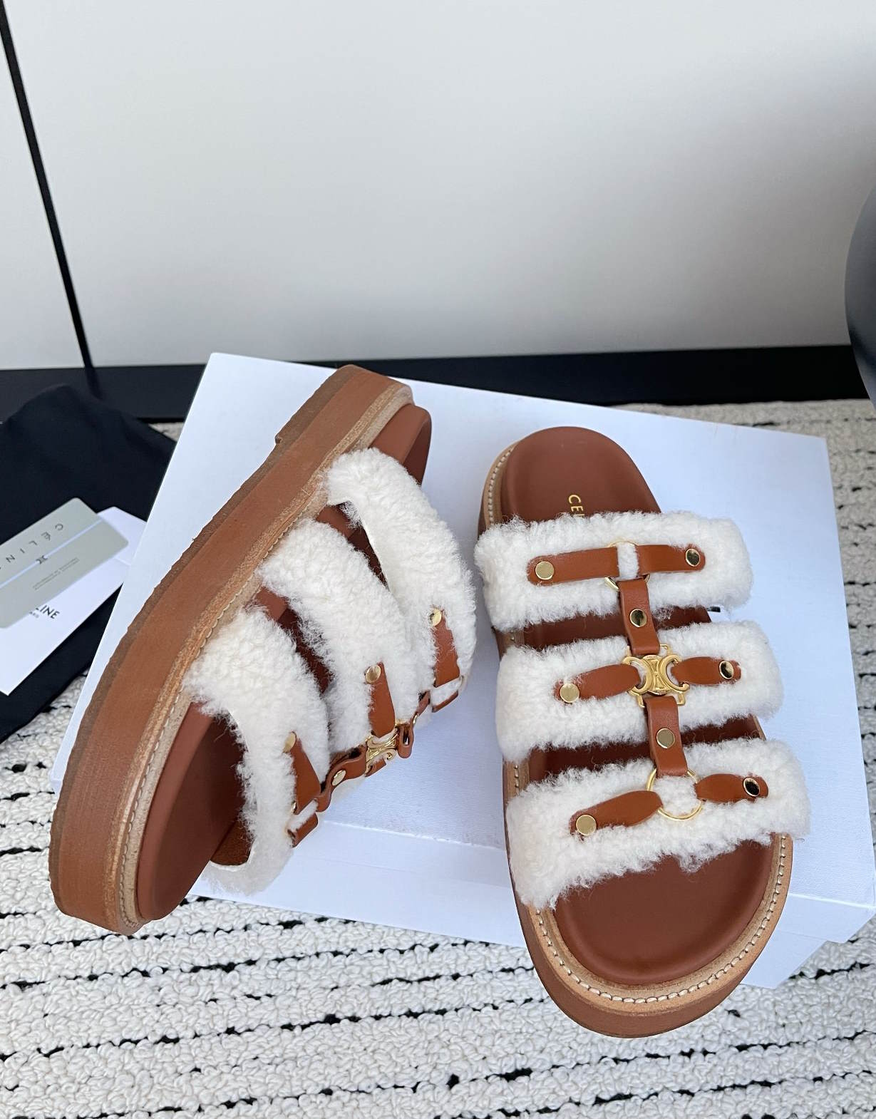 CE*LINE Shearling  Slippers Sandals Flat  2 Color 's