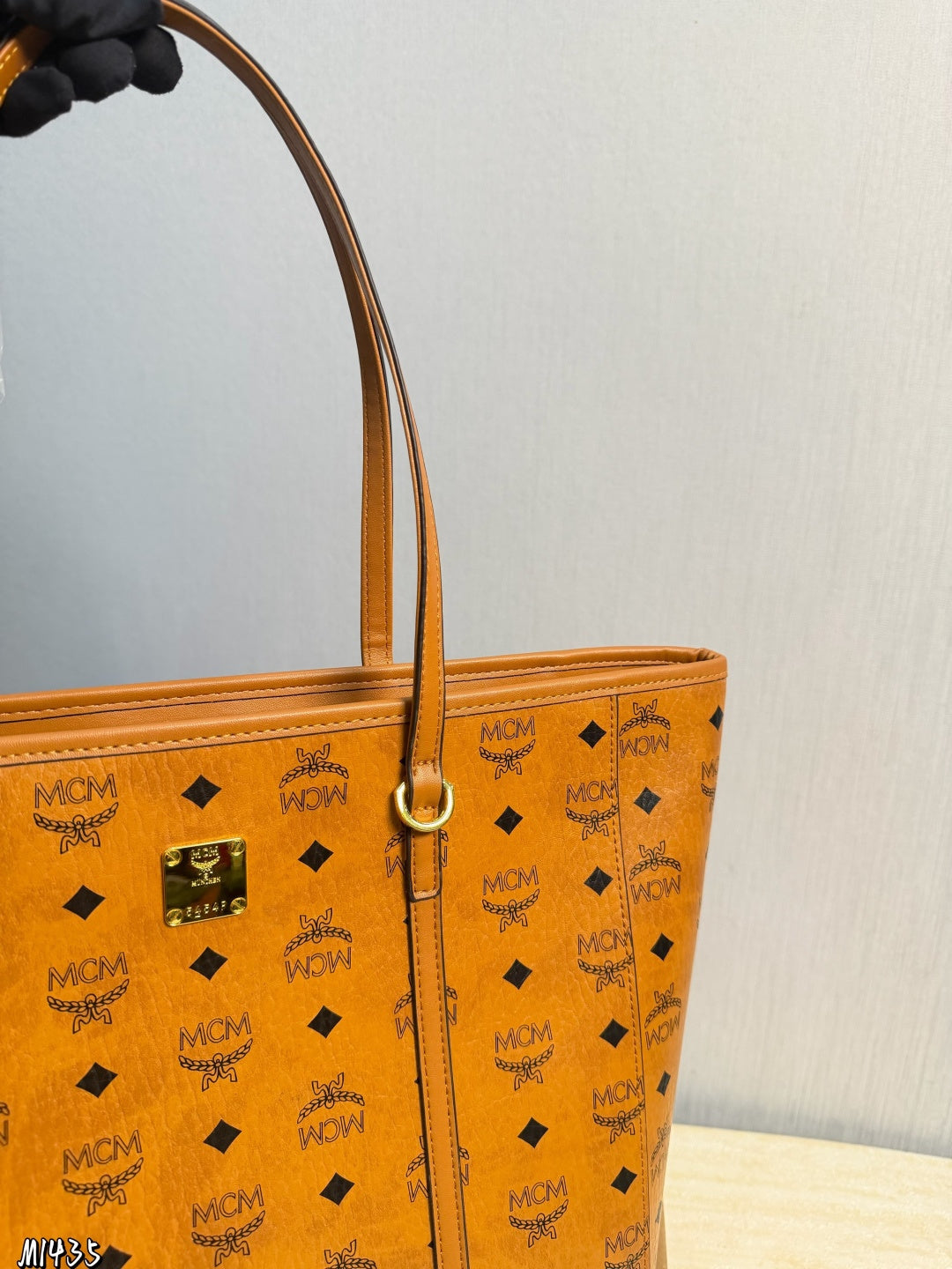 M*M  Bag  31 cm