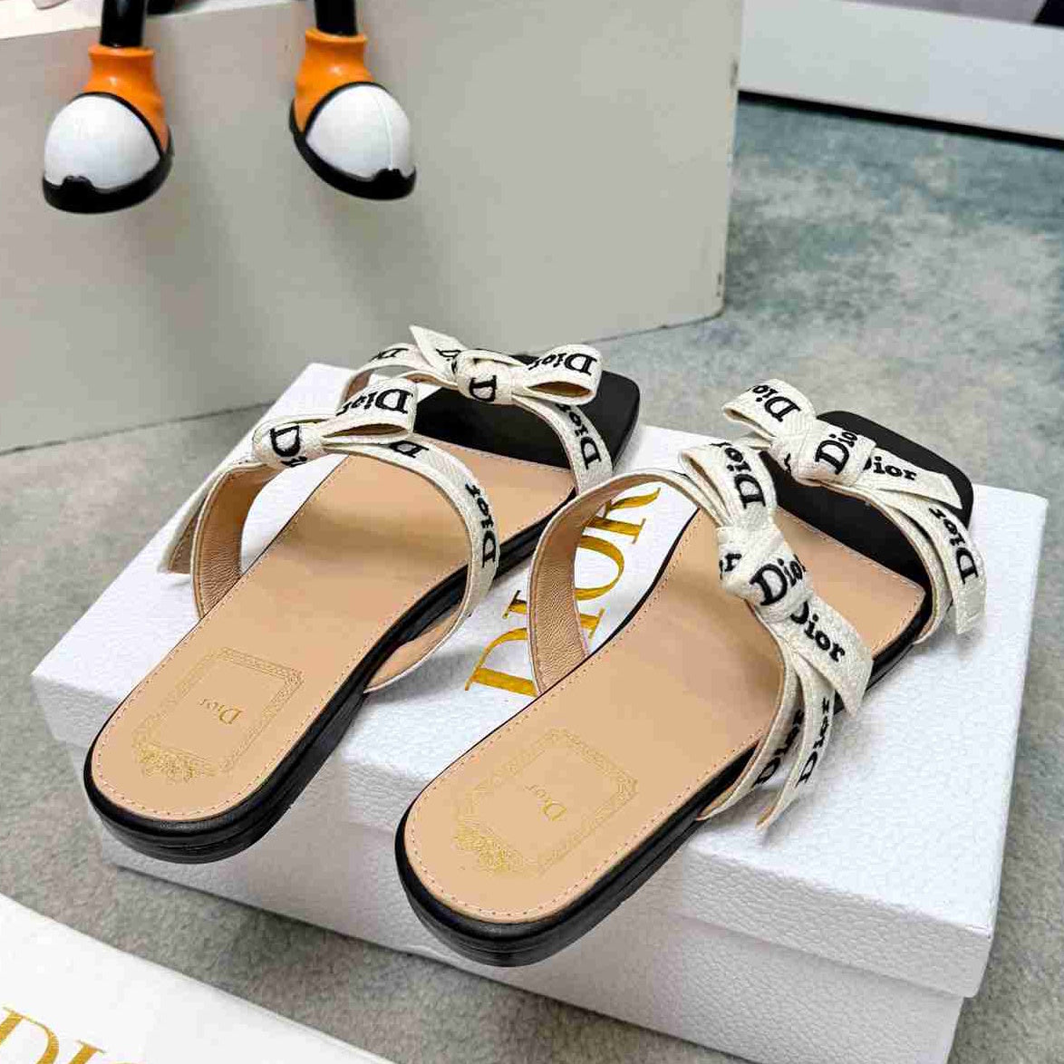 CHD Slippers sandals  Woman  3 Color's