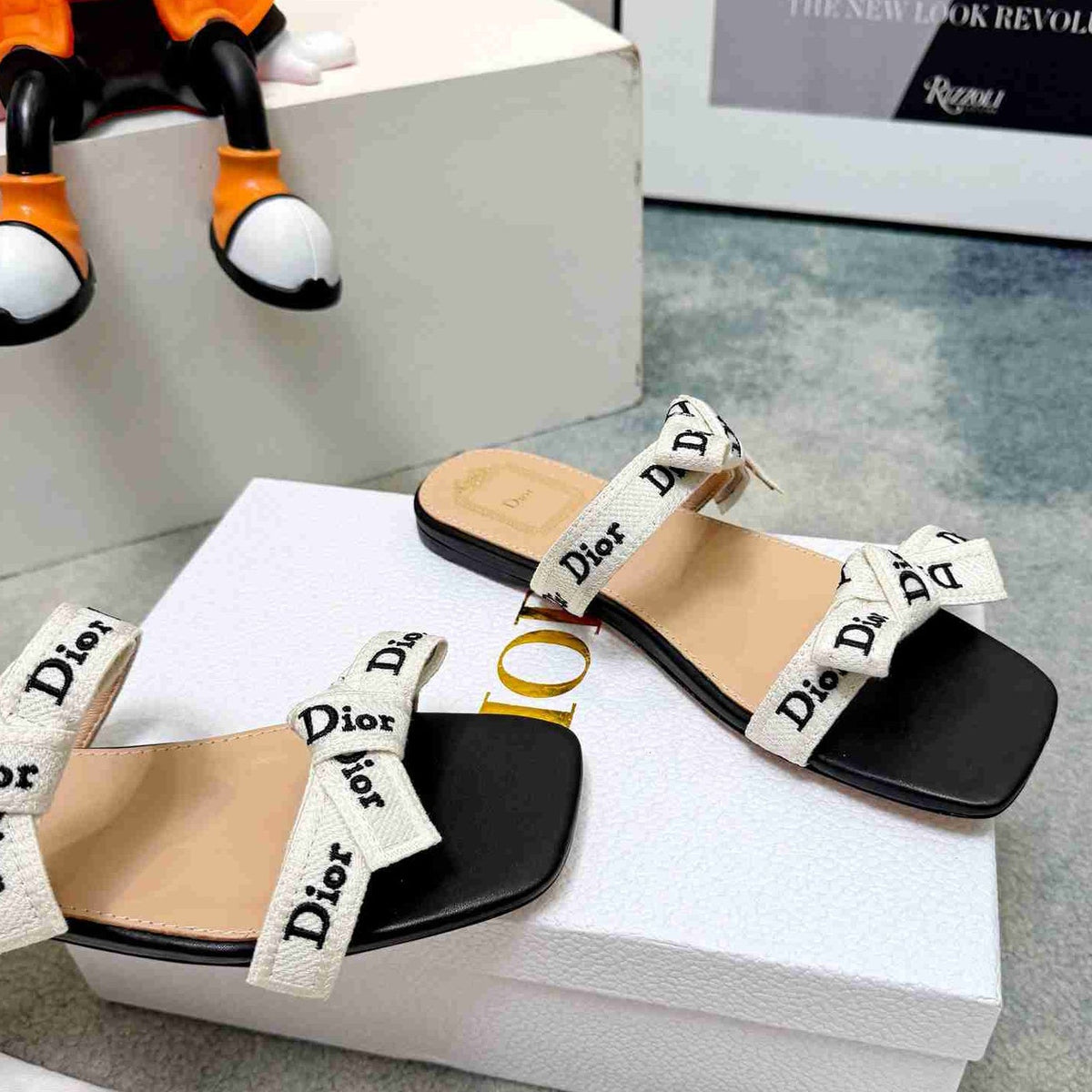 CHD Slippers sandals  Woman  3 Color's