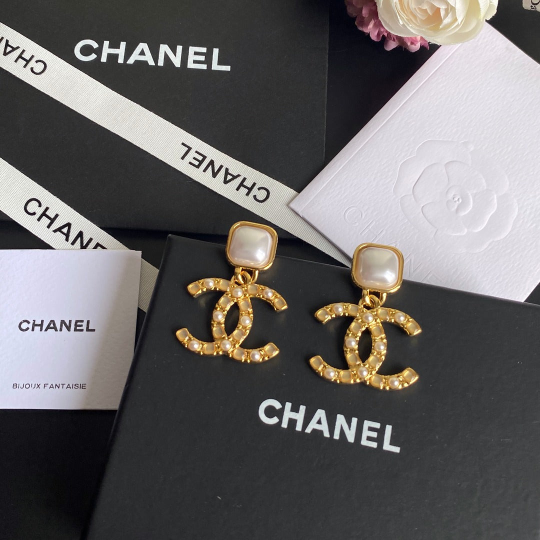 C H L Fashion earrings  SALE-min order required