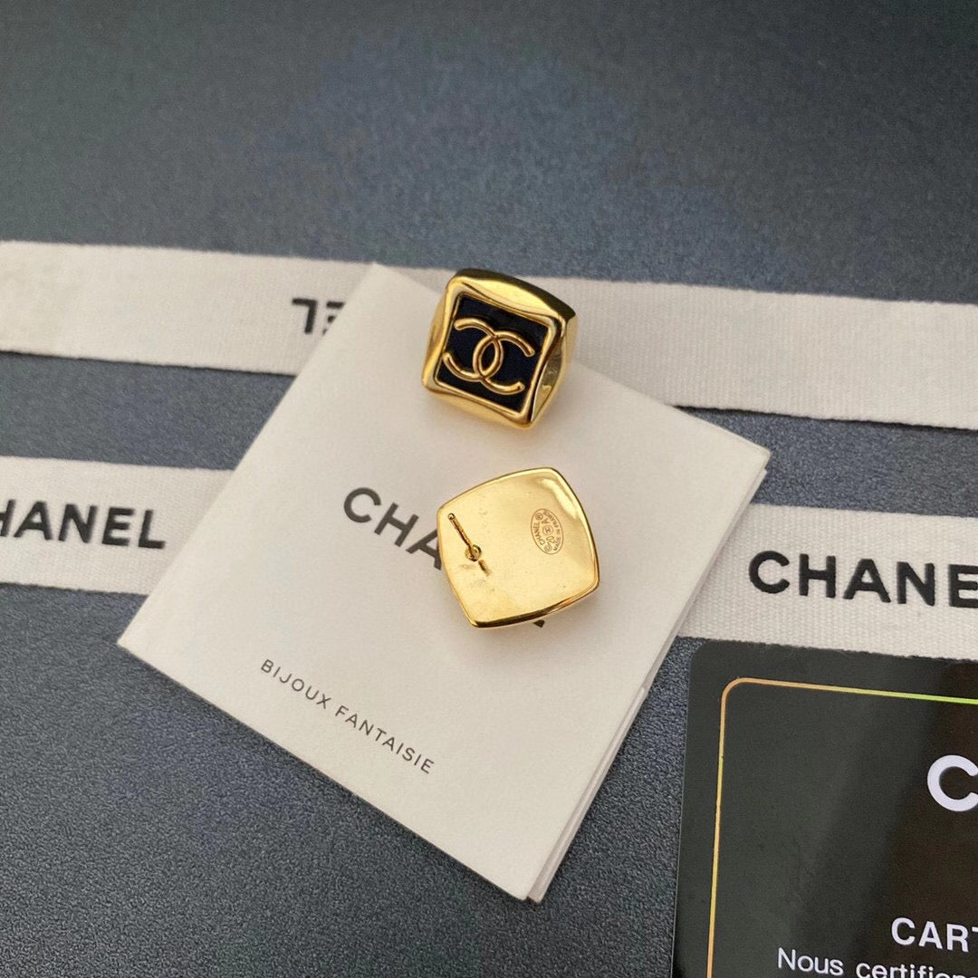 C H L Fashion earrings  SALE-min order required