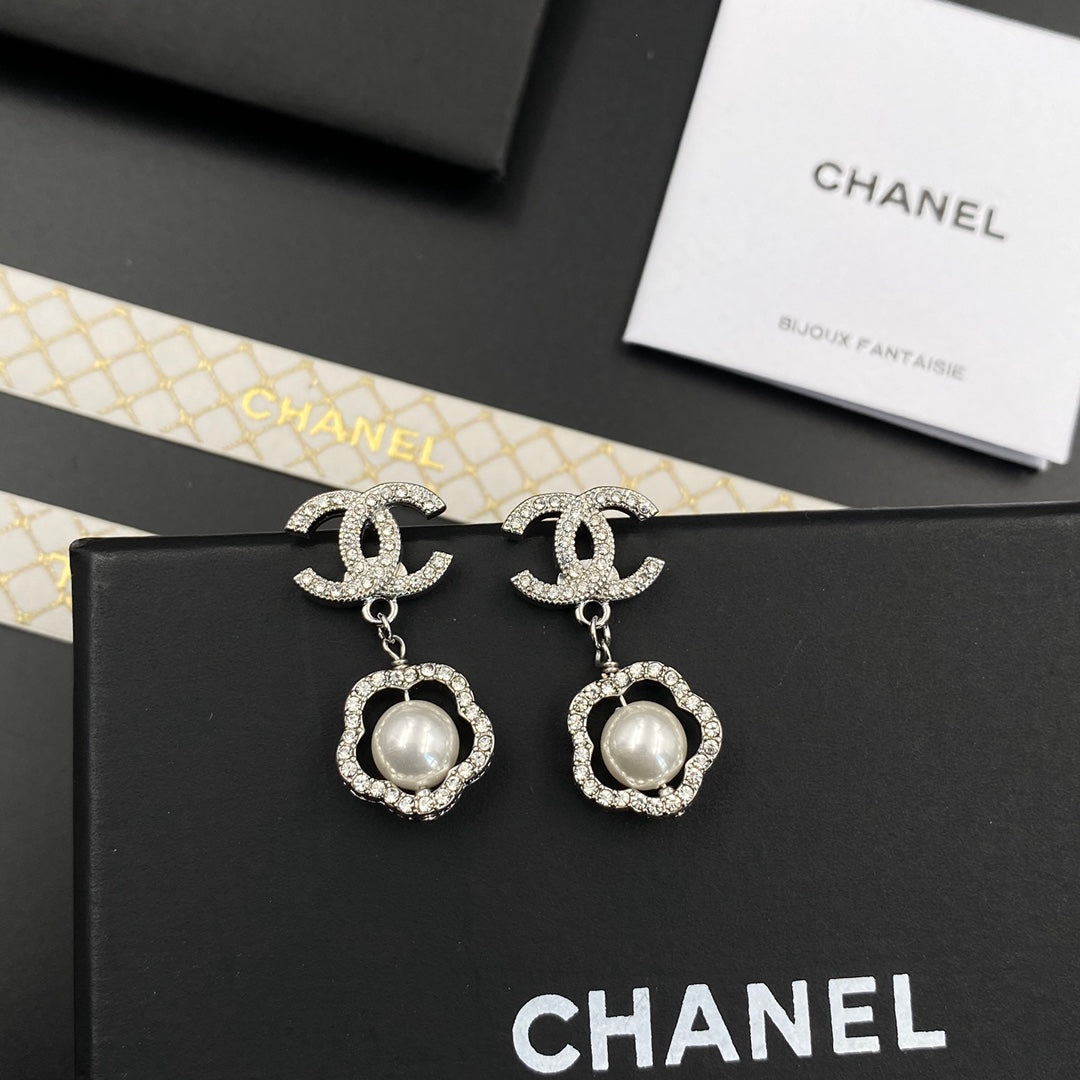 C H L Fashion earrings  SALE-min order required