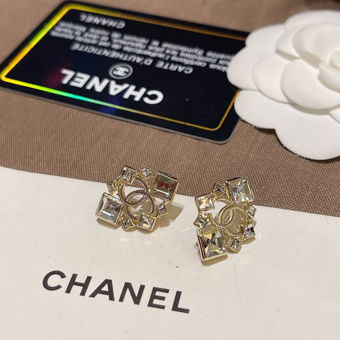 C H L Fashion earrings  SALE-min order required