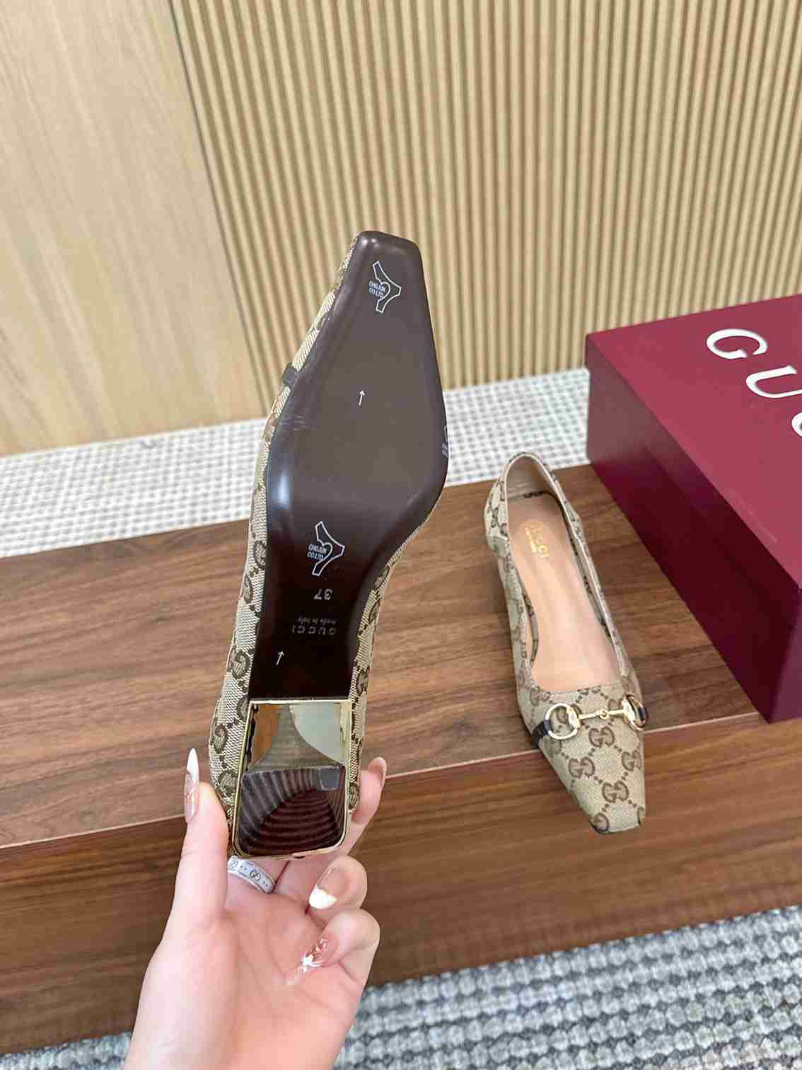 GU  shoes  Woman Heels 42