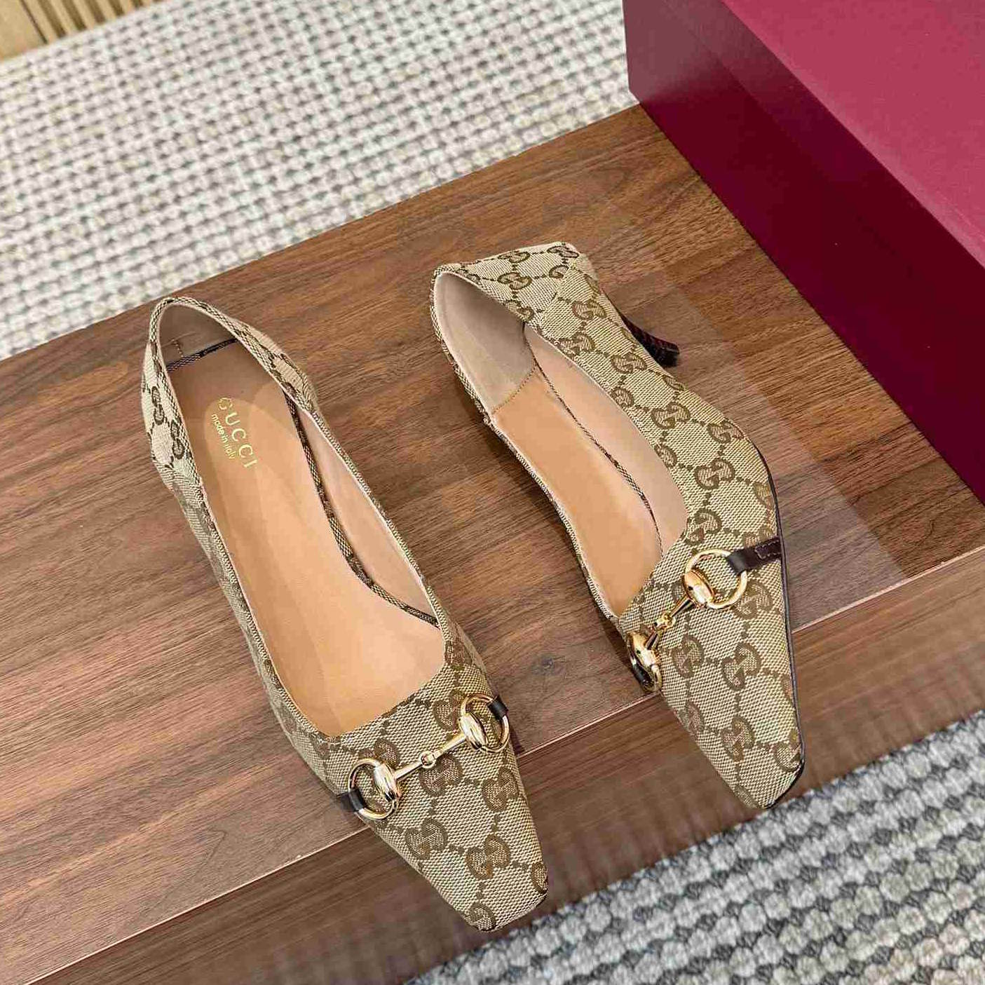 GU  shoes  Woman Heels 42