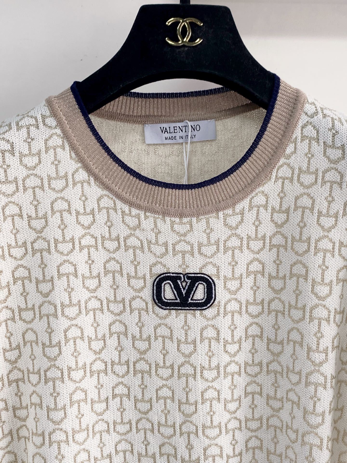 CV Woman Sweater   GQ