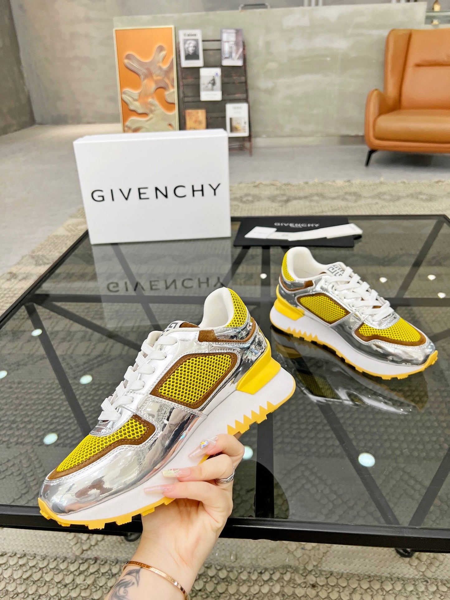 GIVENJY Runner Sneakers 6 Color's