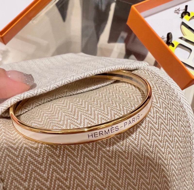 HRM Fashion Bracelet 4 Color's