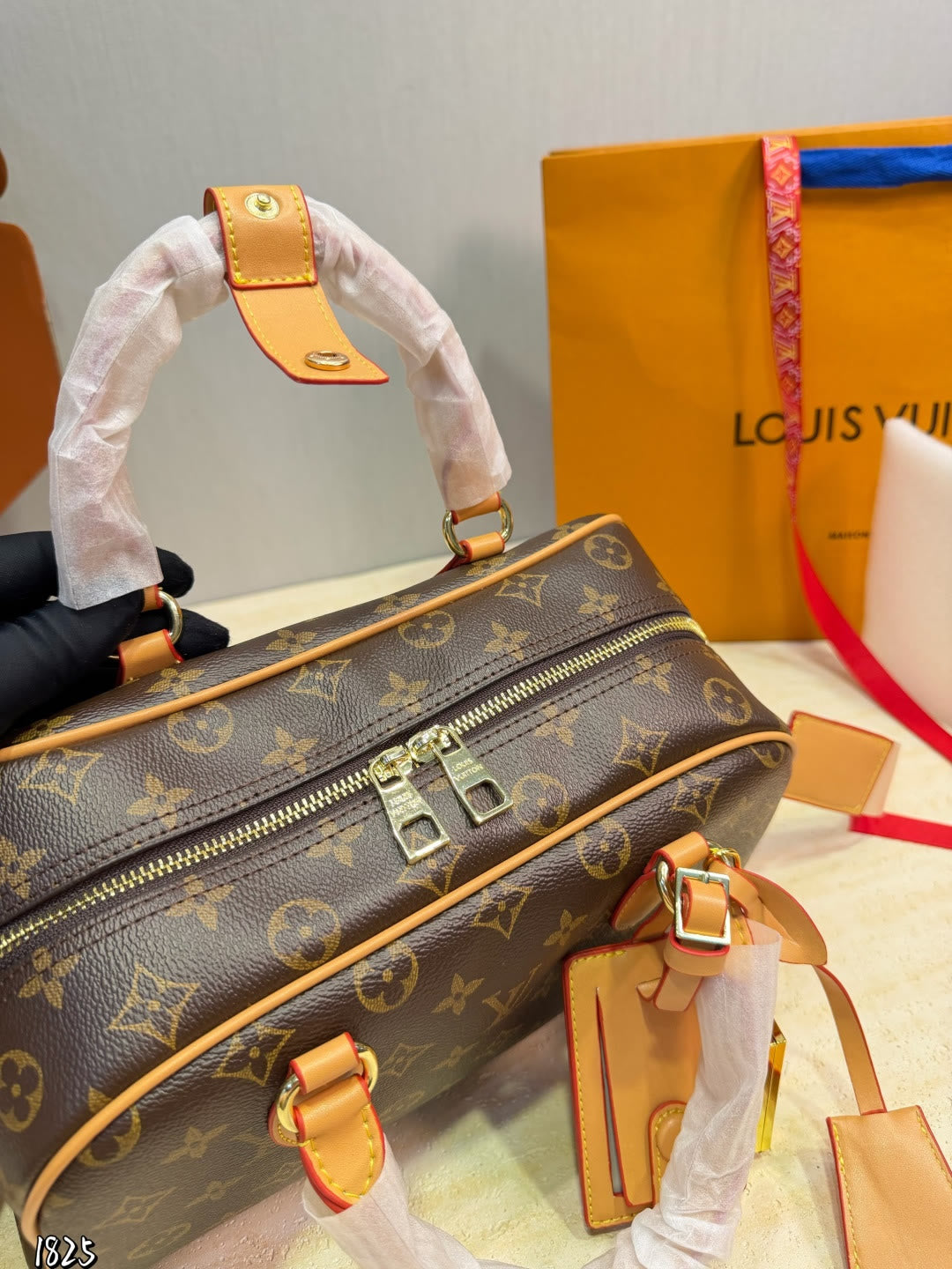 LU  bag  27 cm
