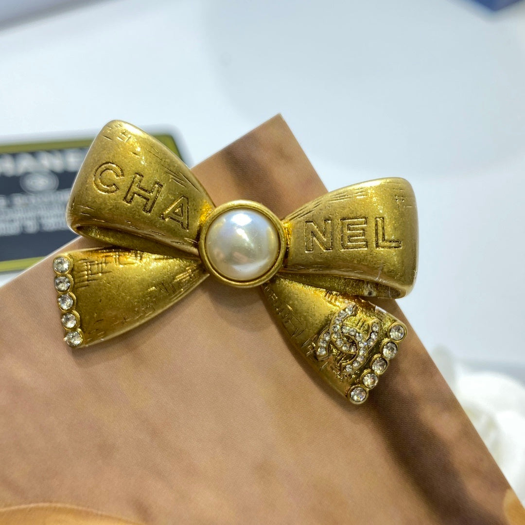 CHL Fashion Brooch