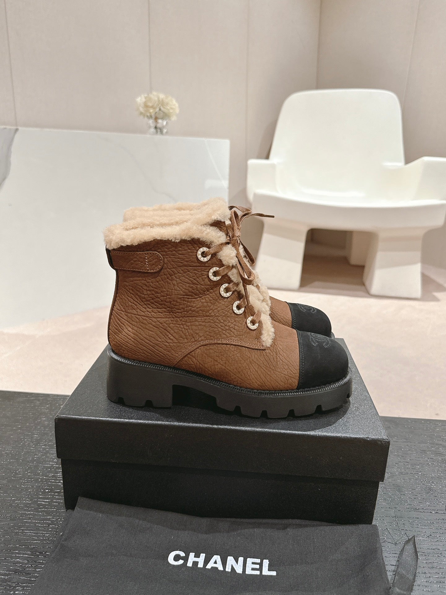 CHL Boots 3 Color's 42