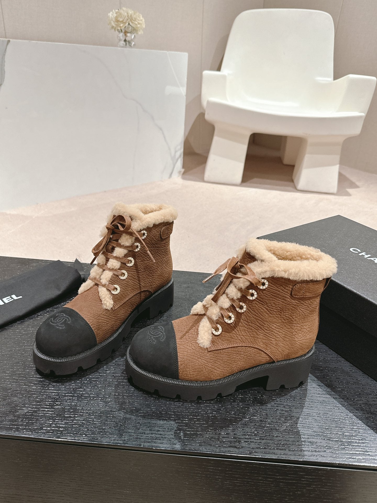 CHL Boots 3 Color's 42