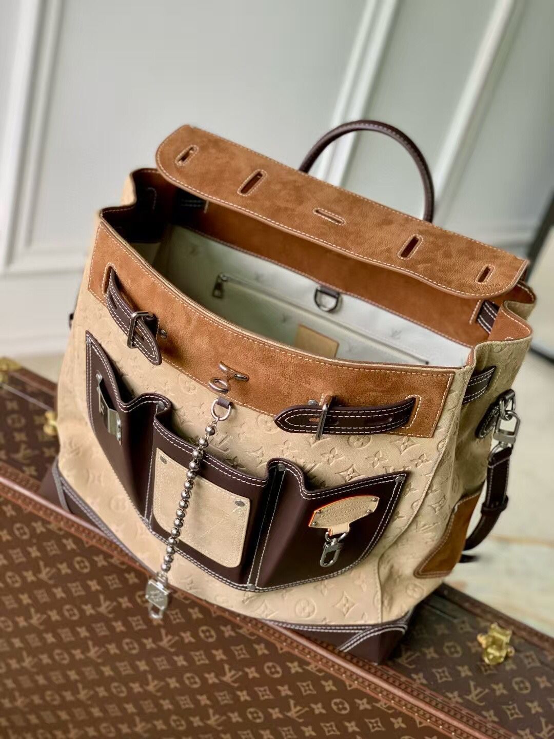 LU  Bag  size 42 cm  Limited