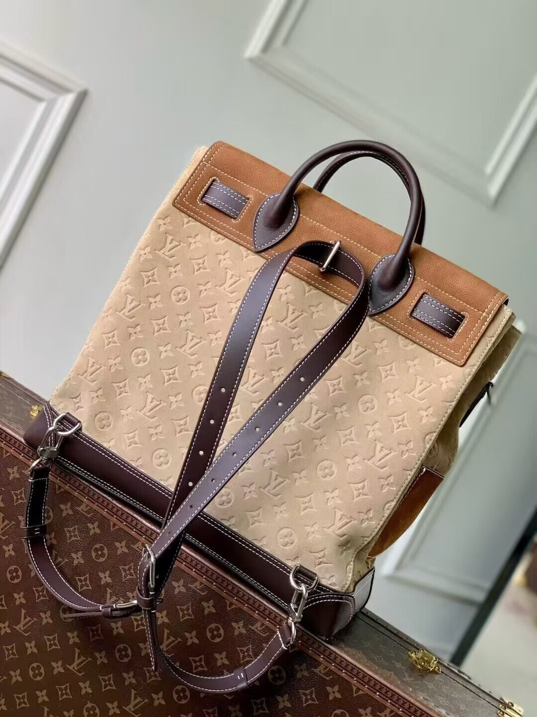 LU  Bag  size 42 cm  Limited