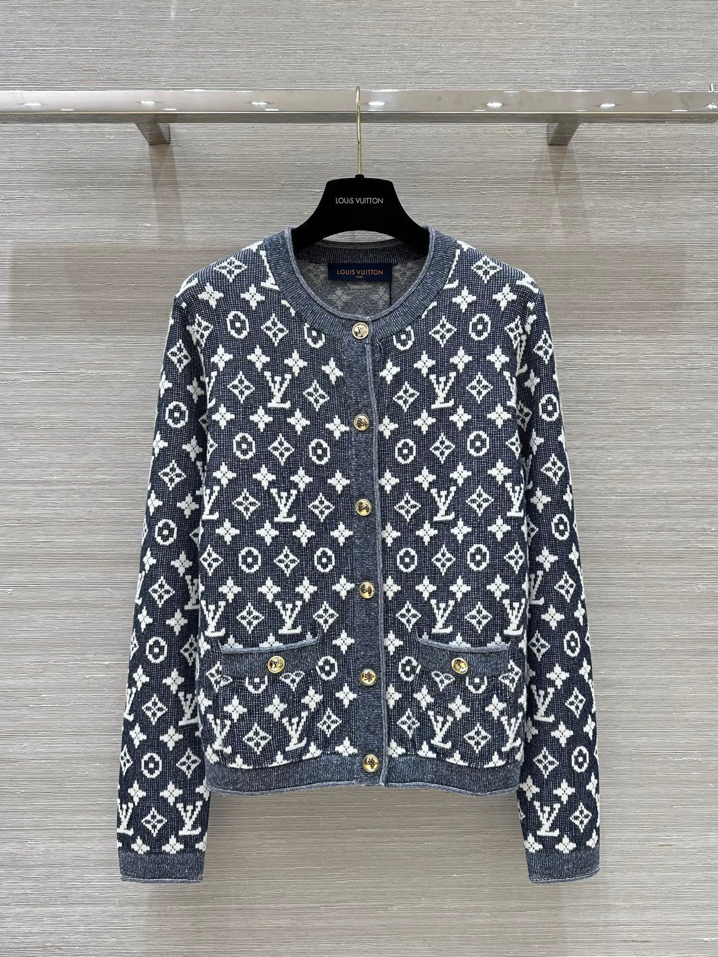 LU  knitted  Jacket Limited