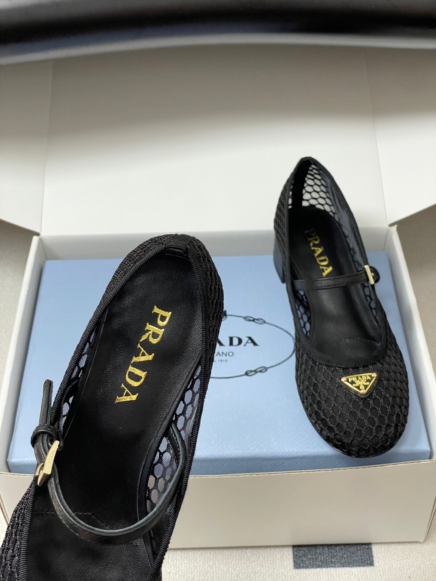 PRD Shoes  Woman 2 Color's
