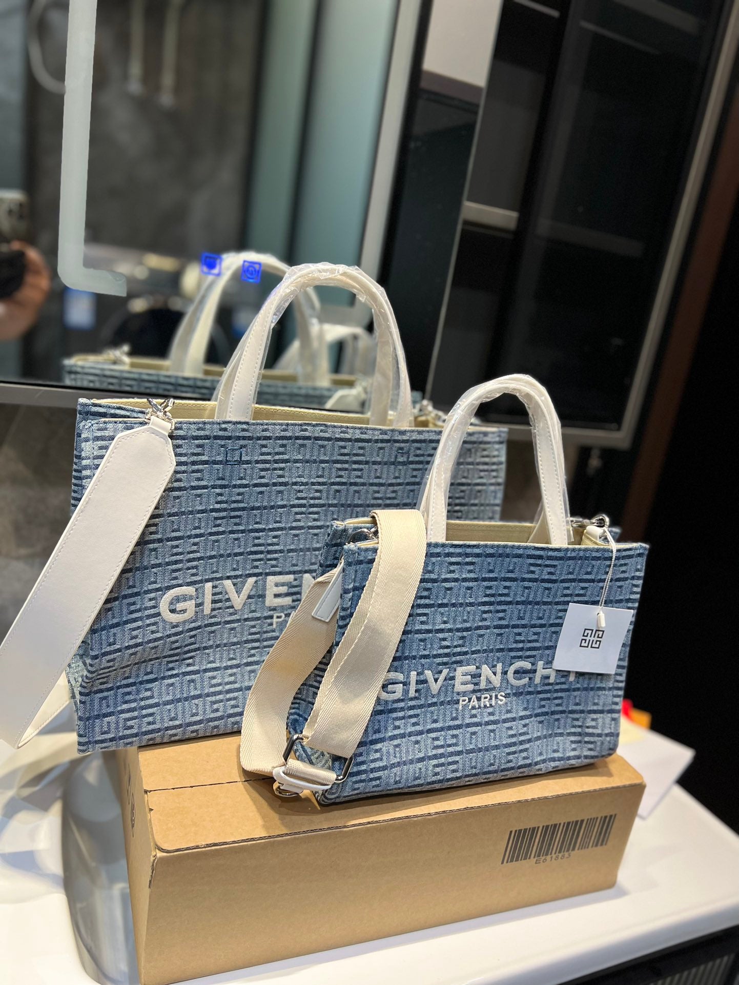 GIVENJY Denim G-Tote Denim Light Blue 2 Size 's