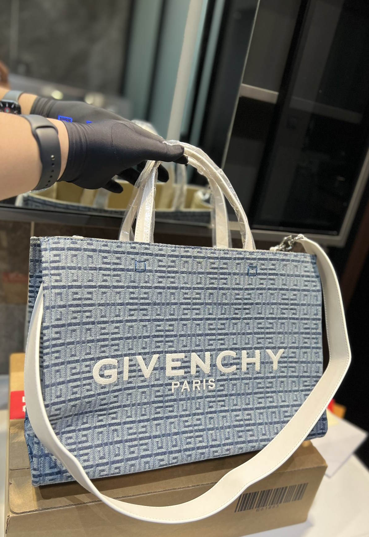 GIVENJY Denim G-Tote Denim Light Blue 2 Size 's