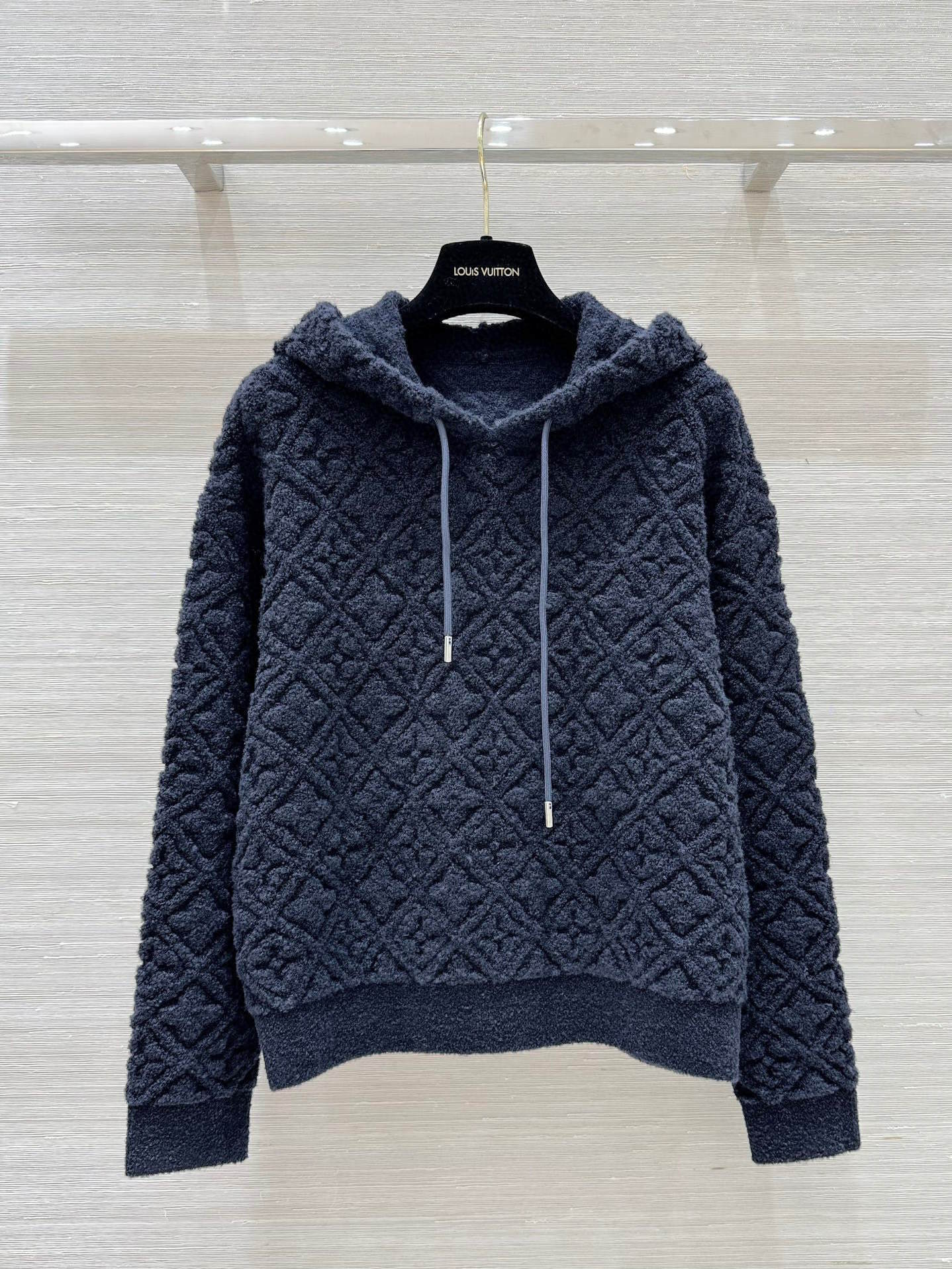 LU Wool  Sweater Woman 2 Color's Limited