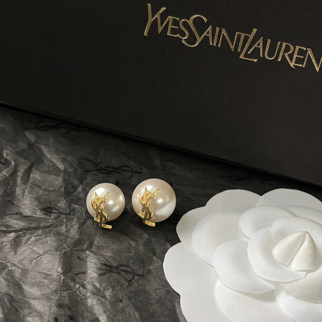 Y L   Fashion earrings  SALE-min order required