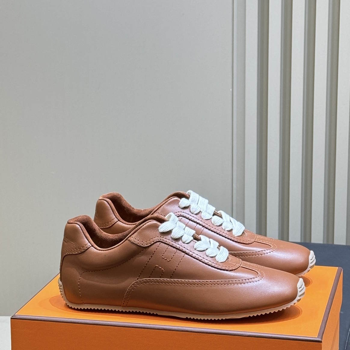 HRM Sneakers Woman 3 Color 's