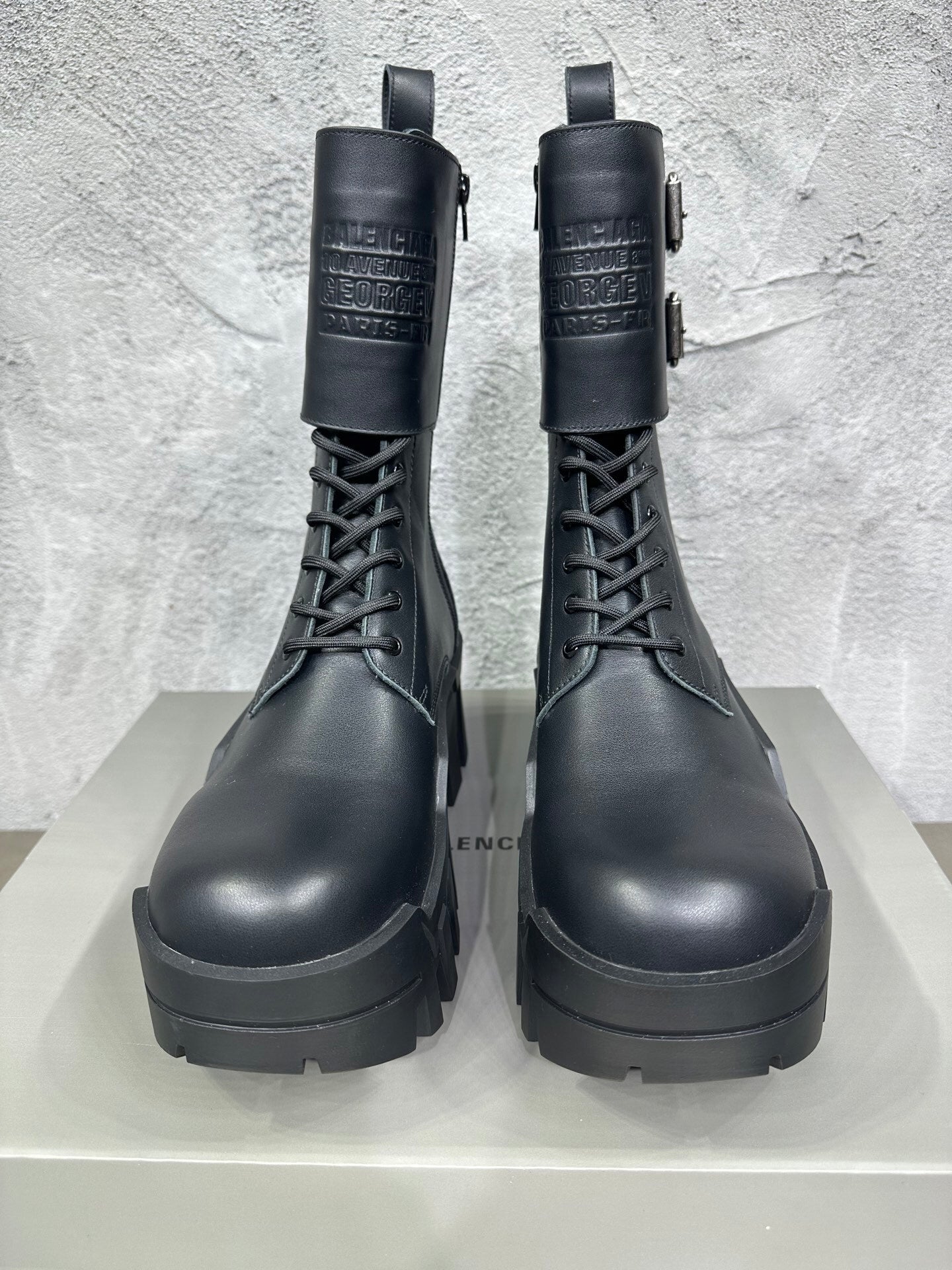 SNBAL  boots Man 46