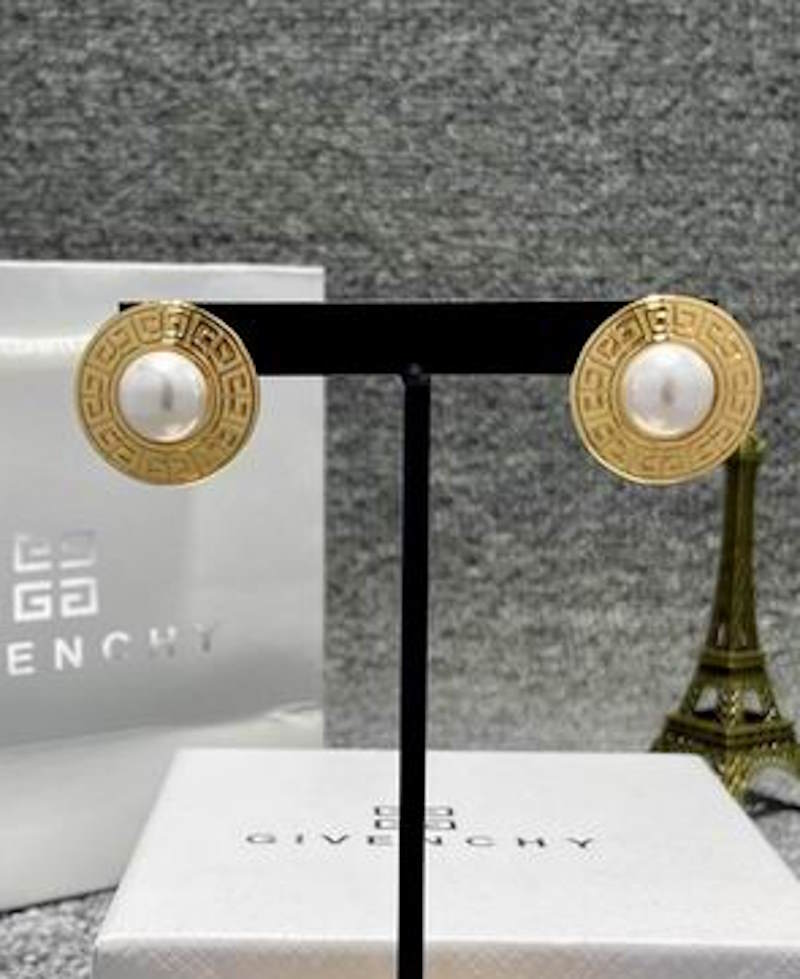 GIVENJY  Earrings