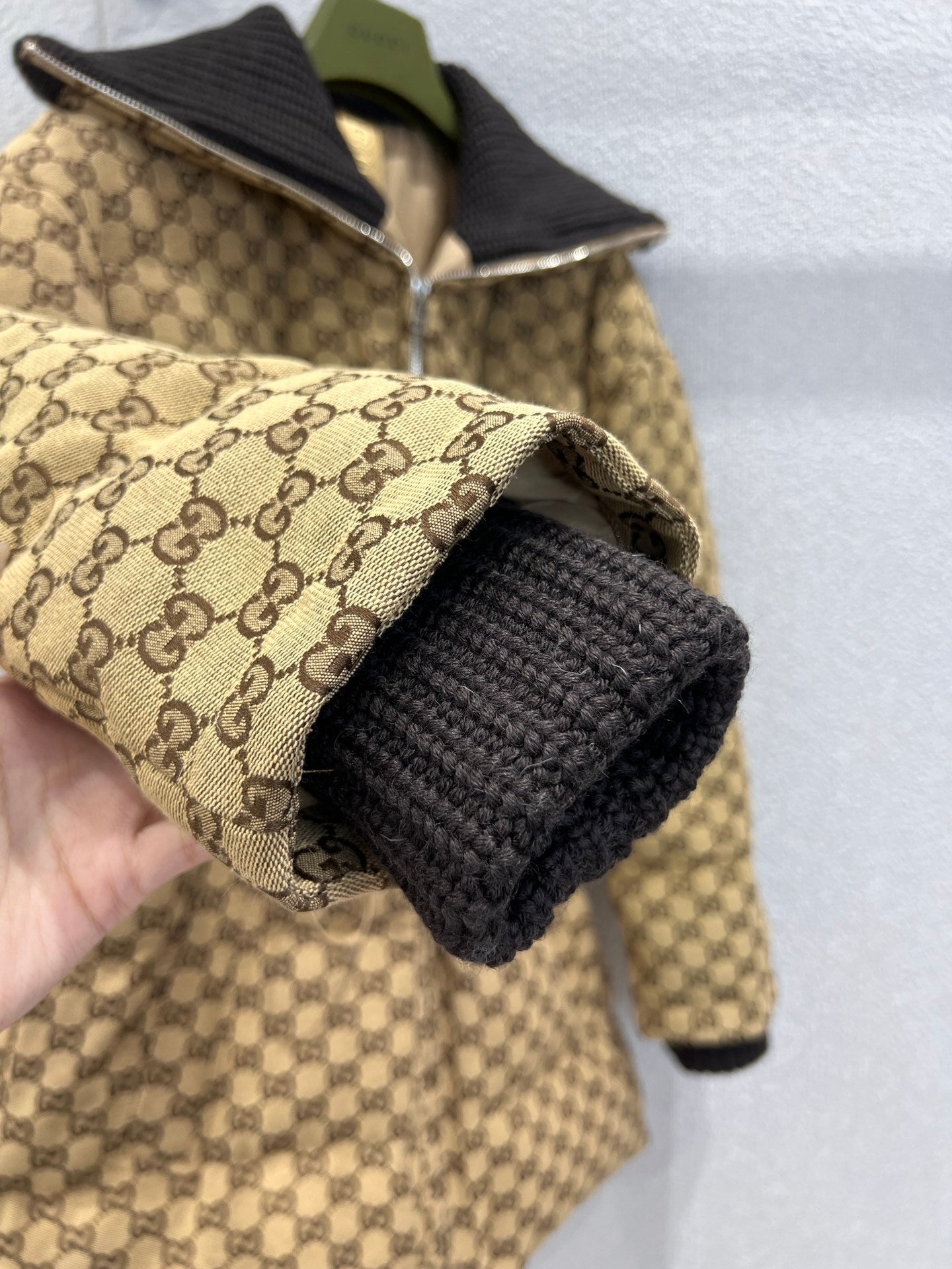 GU Puffer Woman Mid Jacket