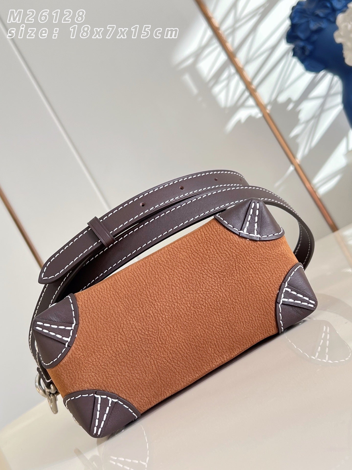 LU   Bag  size 18 cm Small limited
