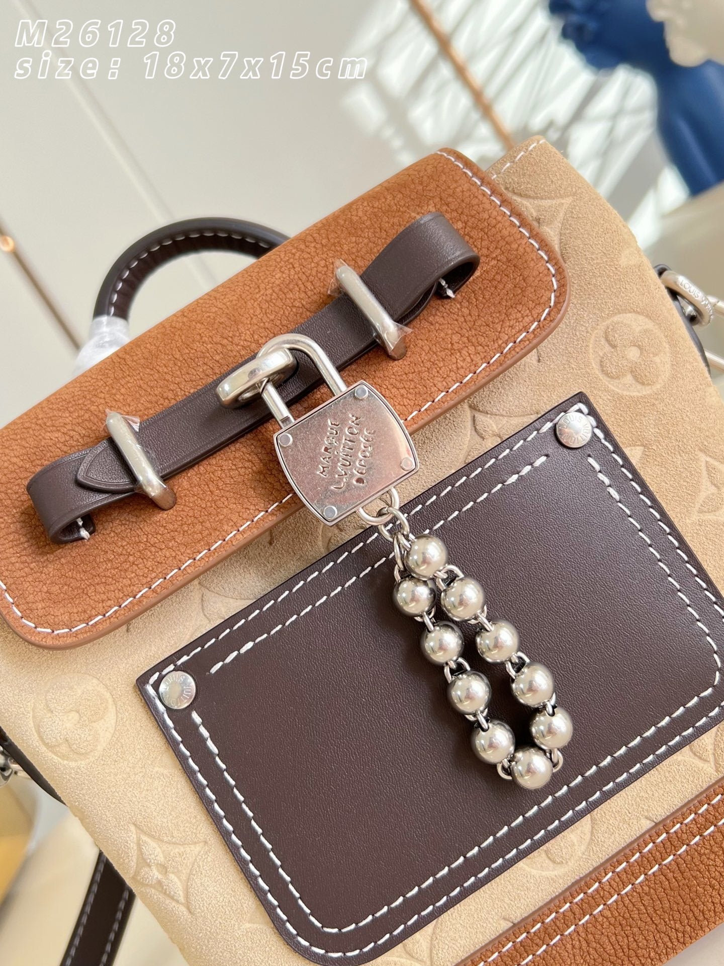 LU   Bag  size 18 cm Small limited
