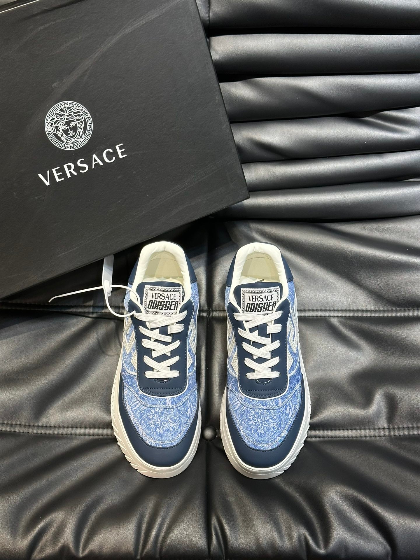 VRC  Sneakers Man 46