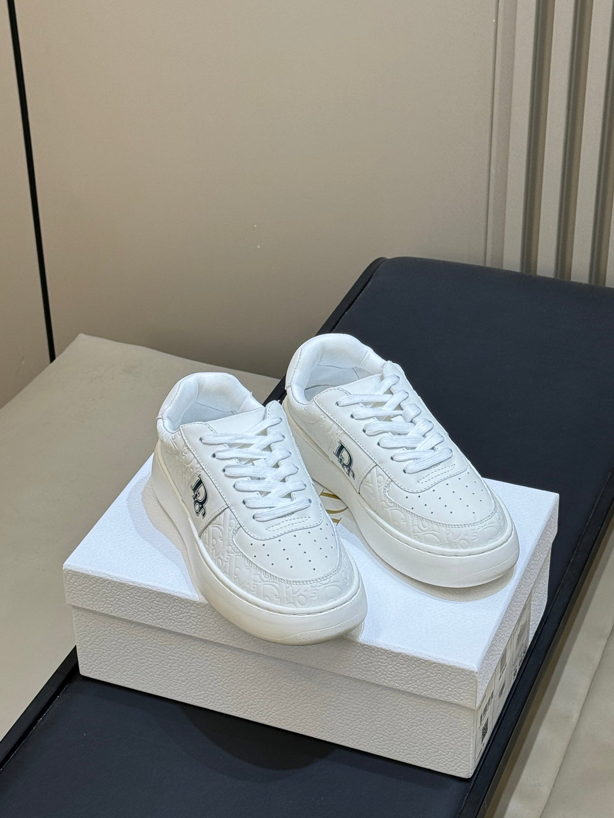 CHD  Sneakers Woman