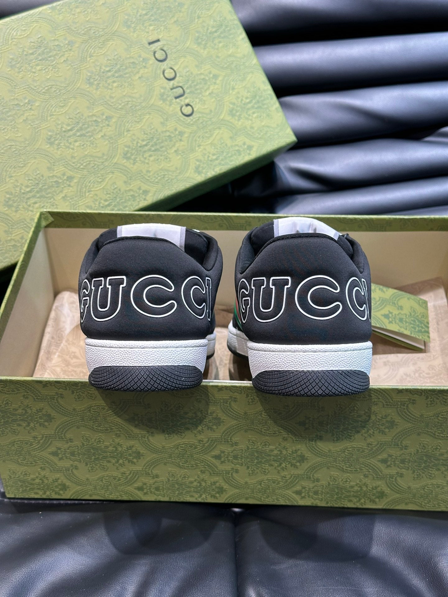 GU  Sneakers Man