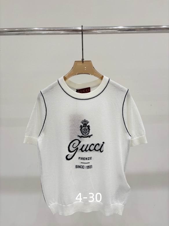 GU Woman T- Shirt sweater 2 Color's