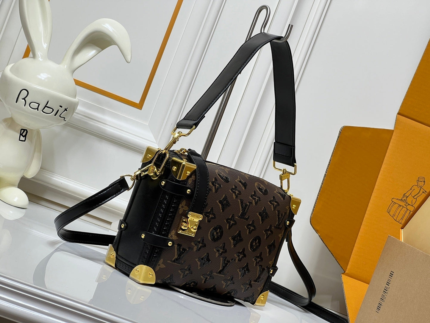 LU bag Trunk Monogram 23 cm