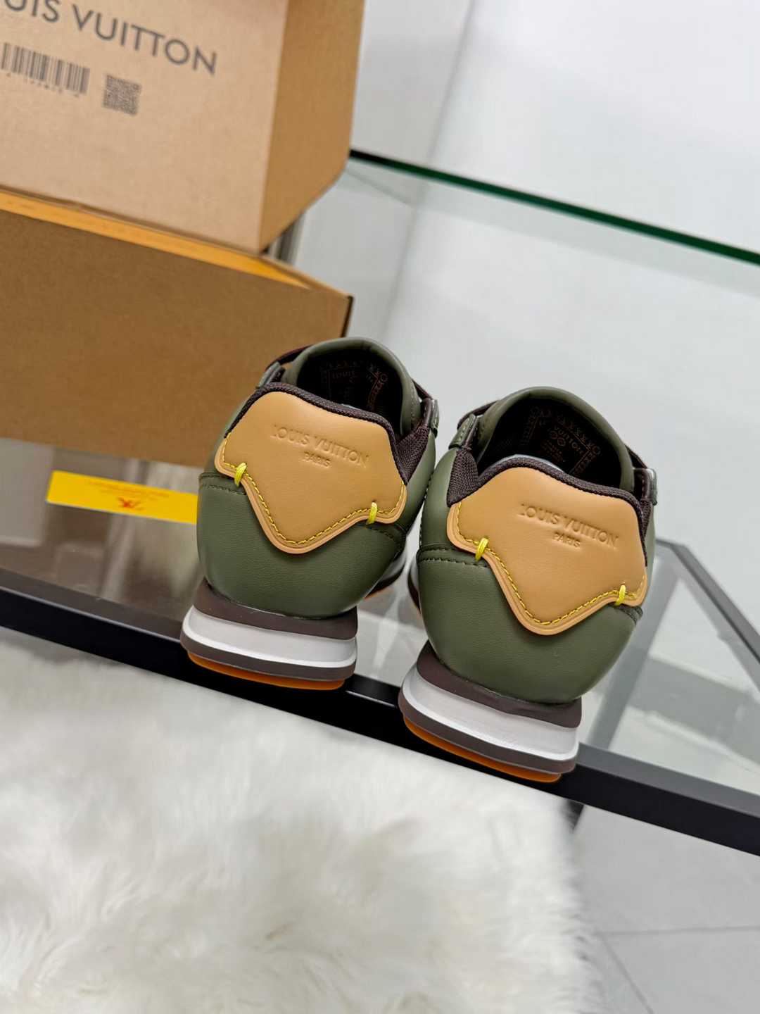 LU  Buttersoft  Sneakers 10 Color's