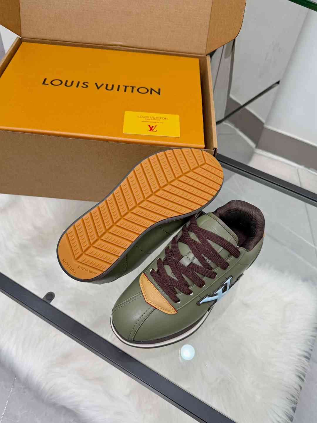 LU  Buttersoft  Sneakers 10 Color's