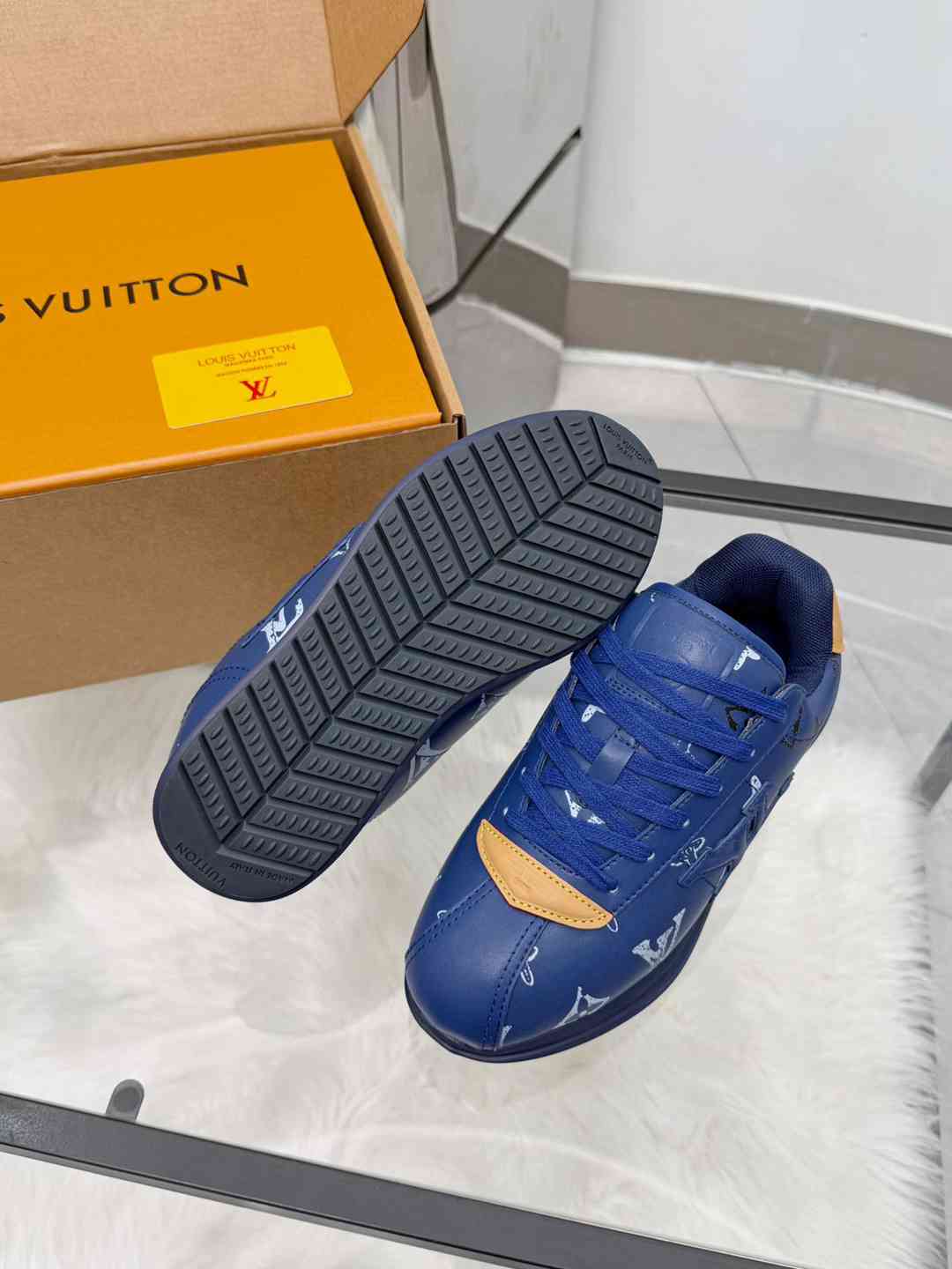 LU  Buttersoft  Sneakers 10 Color's