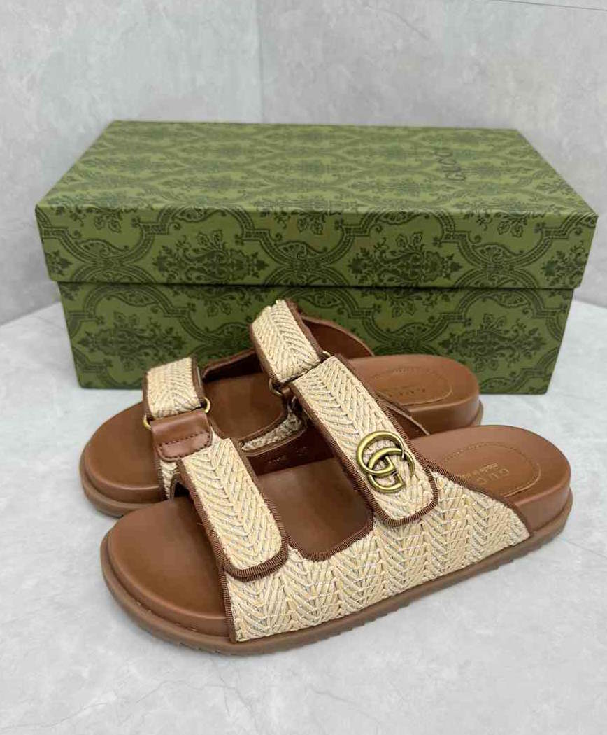 GU  Slippers Sandals  Woman 42