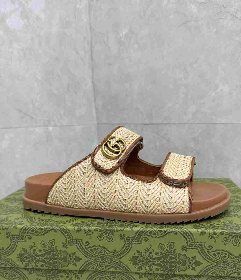 GU  Slippers Sandals  Woman 42