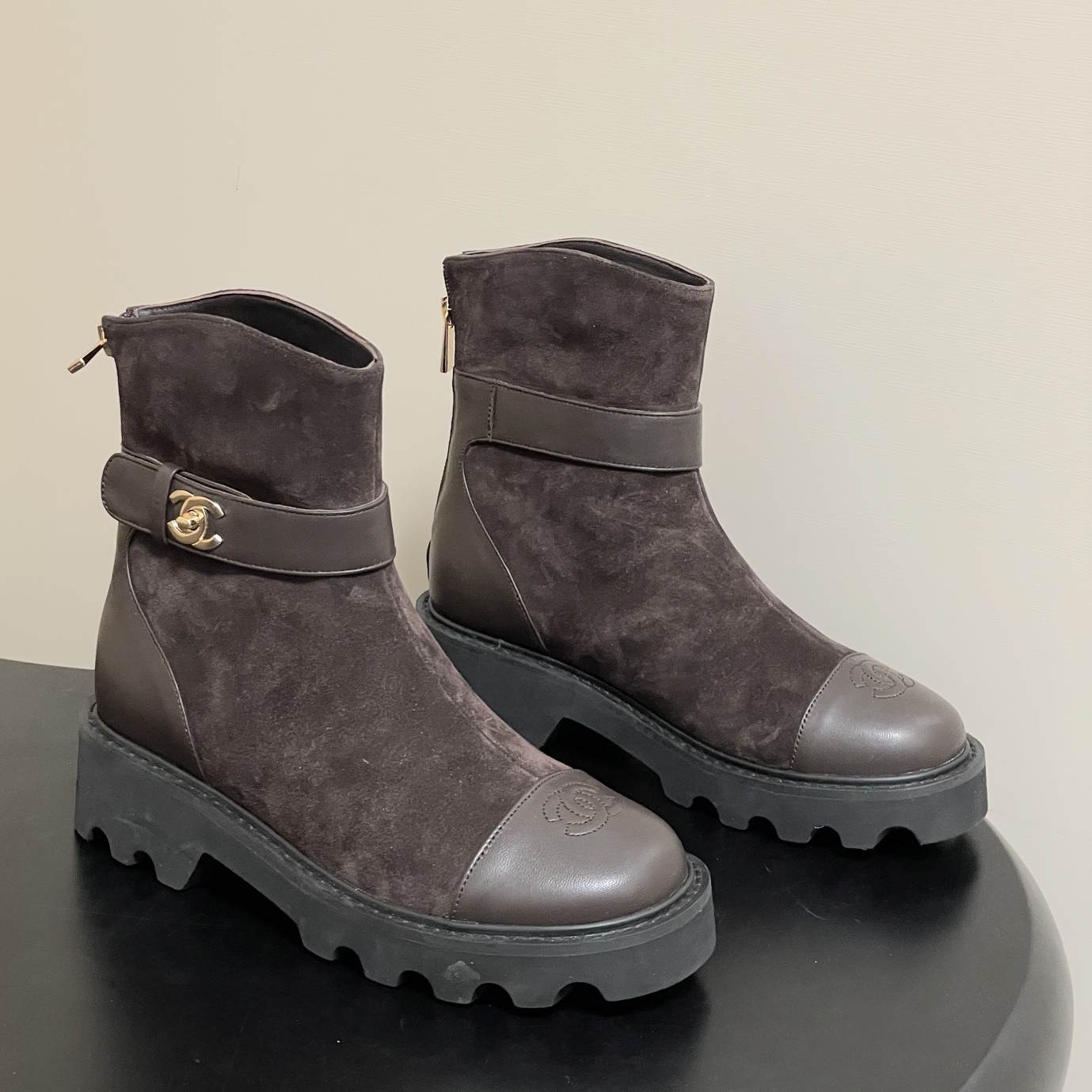CHL Woman Boots 2 Color's