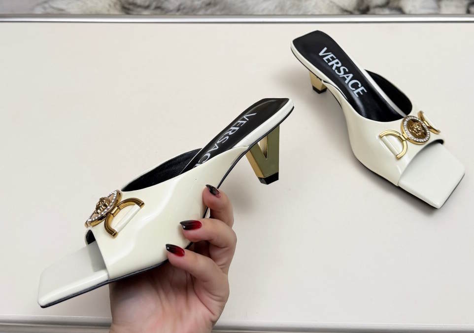 VRC Slippers Woman 2 Color's