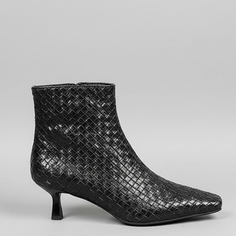 AN D*EME*MEESTER Woman Boots 2 Color's
