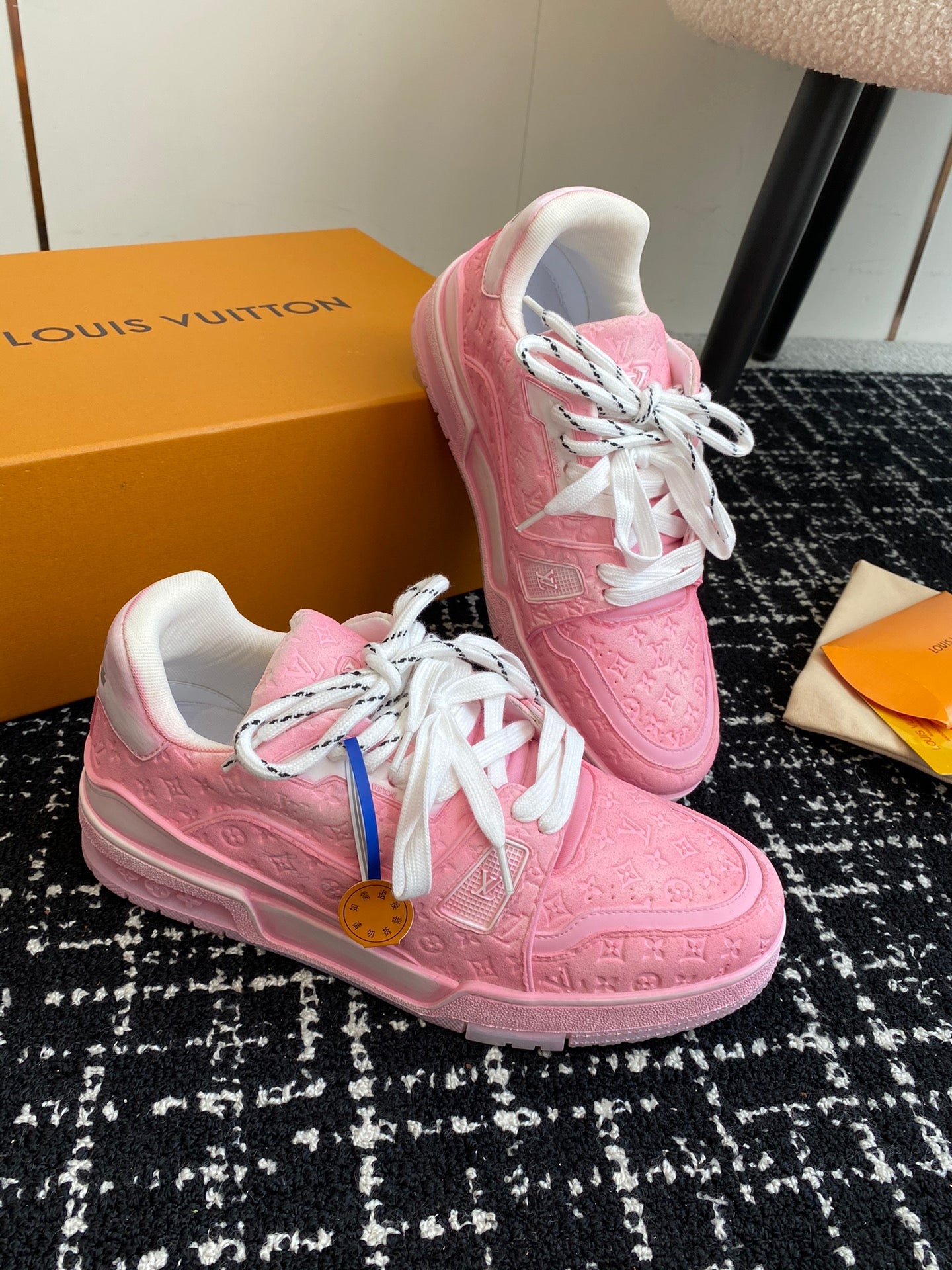 LU Sneakers Woman Pink