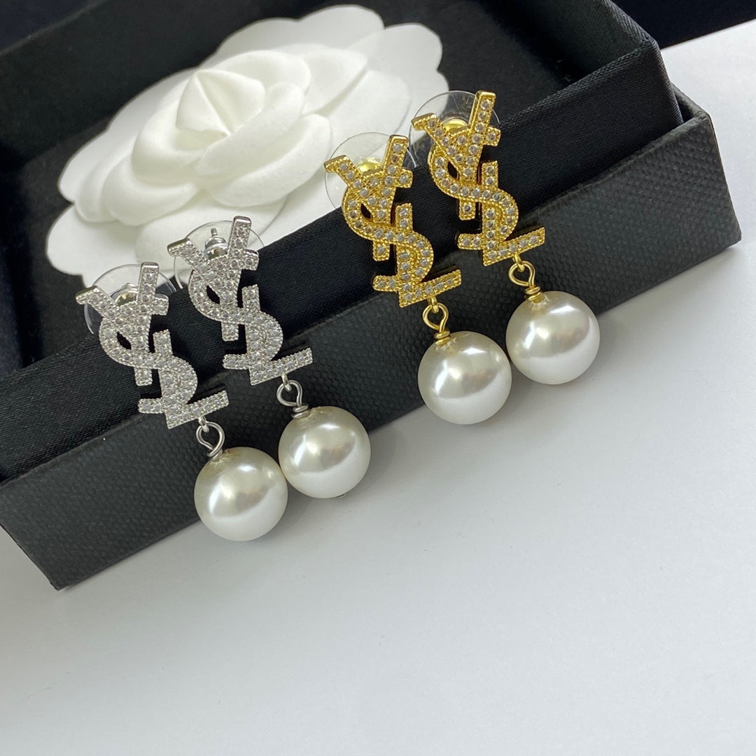 Y L   Fashion earrings  SALE-min order required