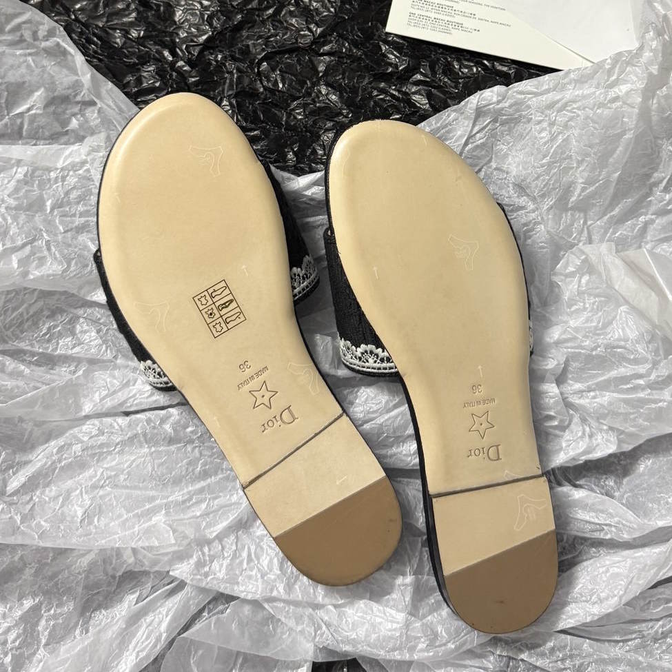 CHD Slippers Woman