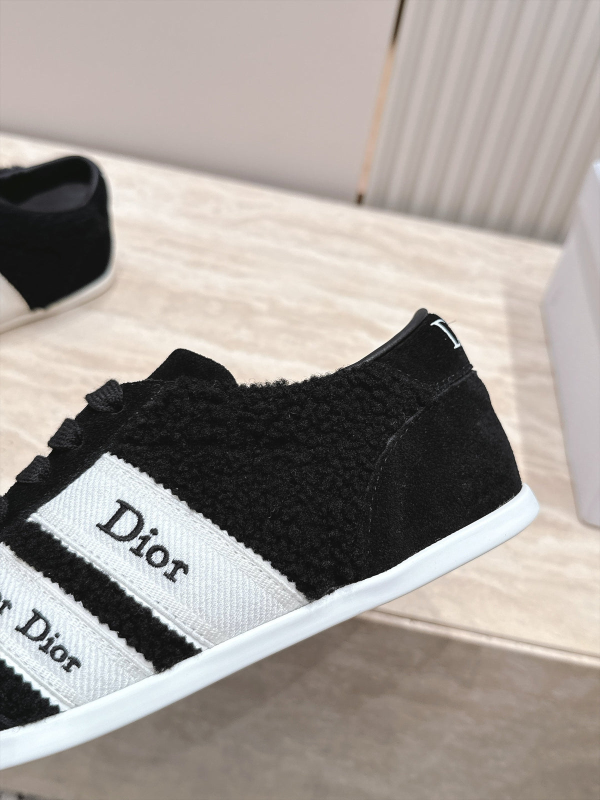 CHD Shearling woman  Sneakers 2 Color's