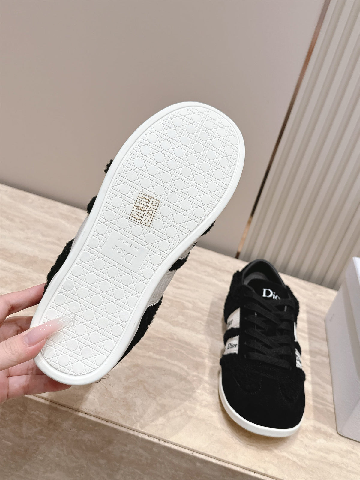 CHD Shearling woman  Sneakers 2 Color's