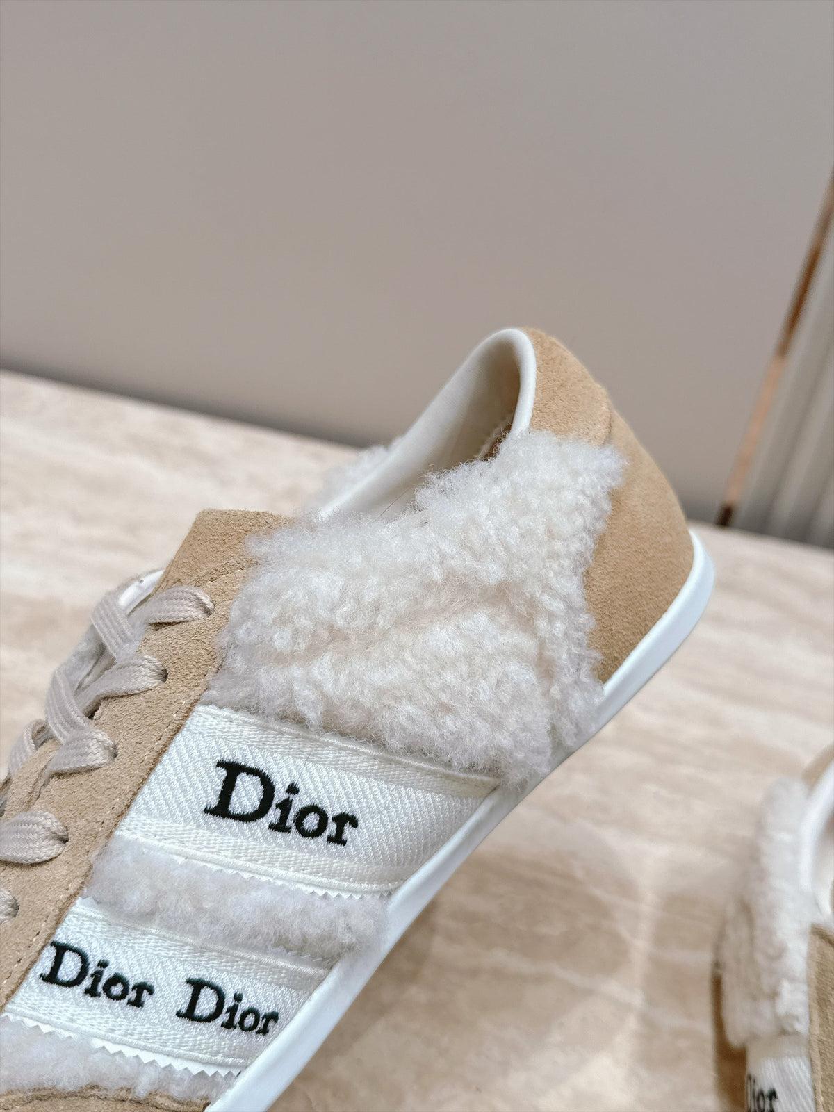 CHD Shearling woman  Sneakers 2 Color's